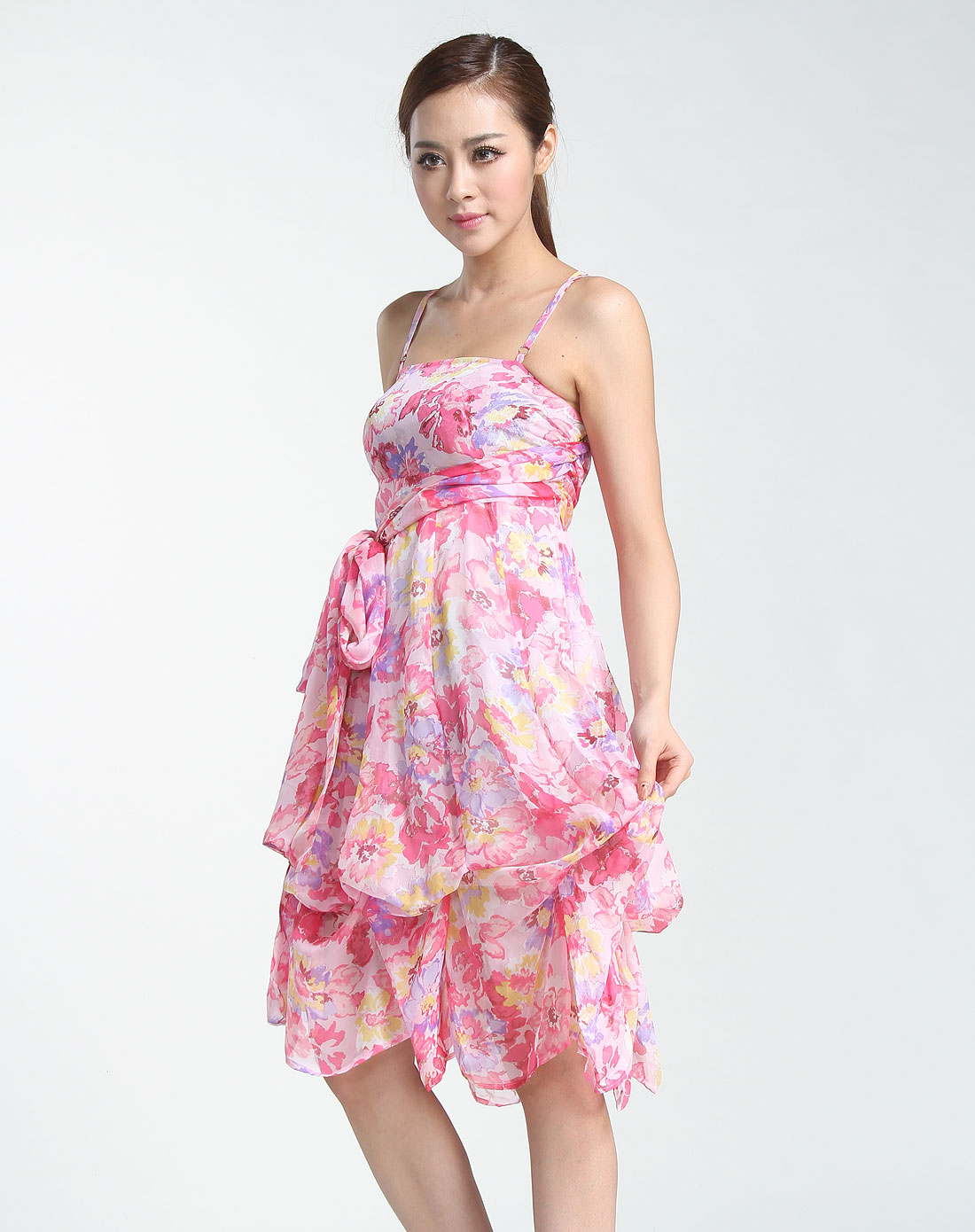 玫红色碎花典雅吊带连衣长裙