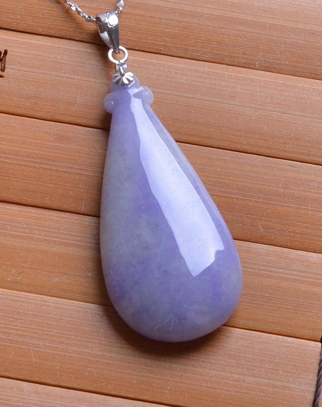 水至福涵天然a货翡翠水滴玉坠适合八字缺水者(送银扣无链)