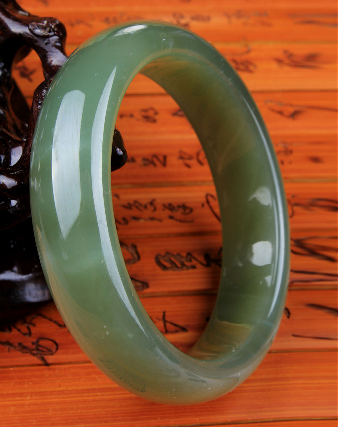 和田玉油青绿手镯