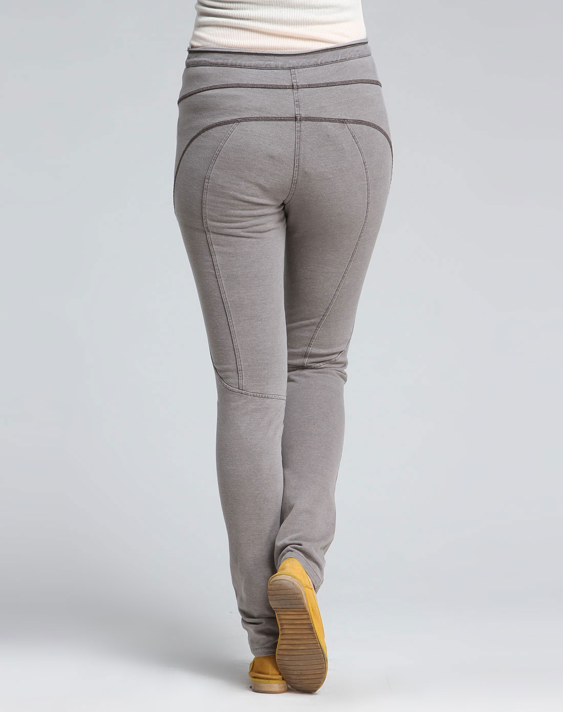 灰土色修身大方针织长裤