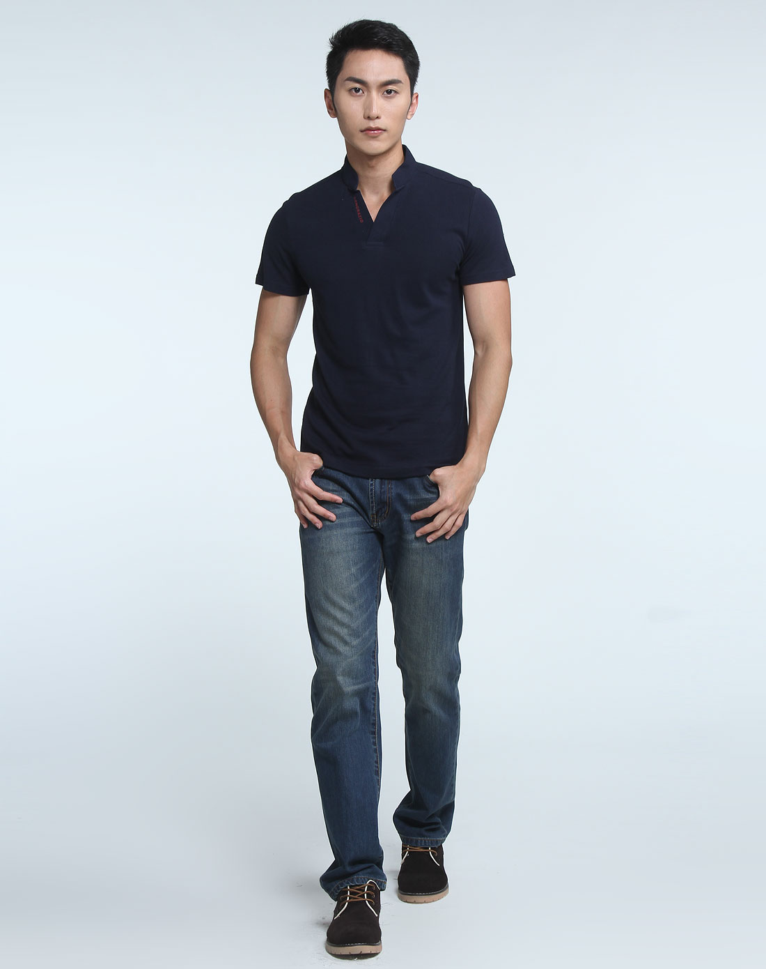 简约修身立领短袖藏青色t恤