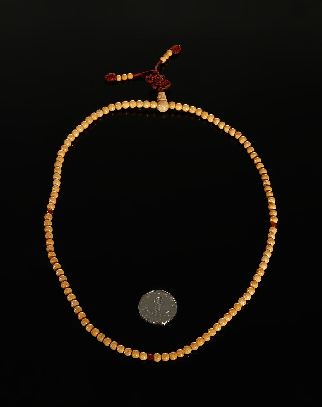 黄色血丝菩提龙珠手串