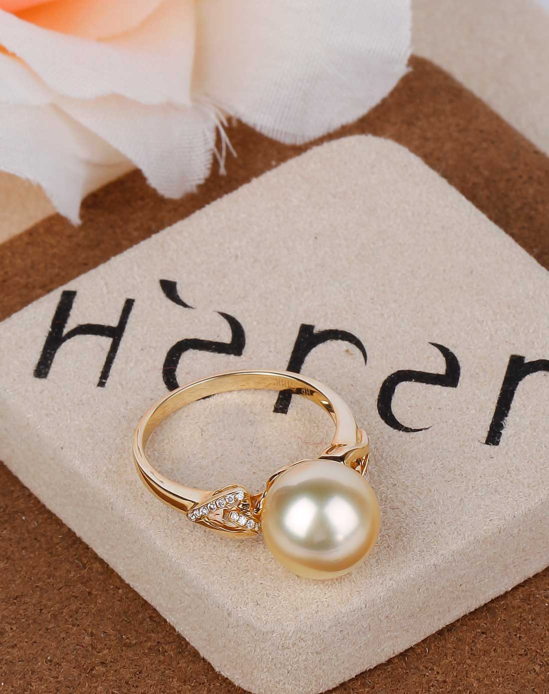 黄色时尚18k金海水珍珠戒指