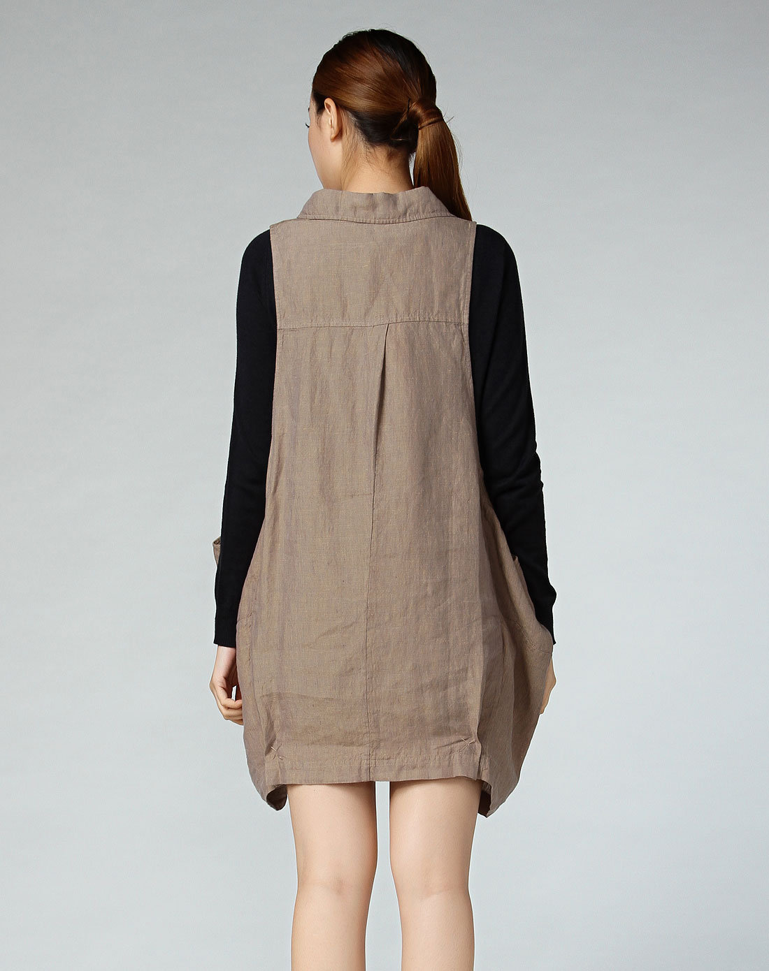 浅咖啡色个性翻领开襟无袖长款外套