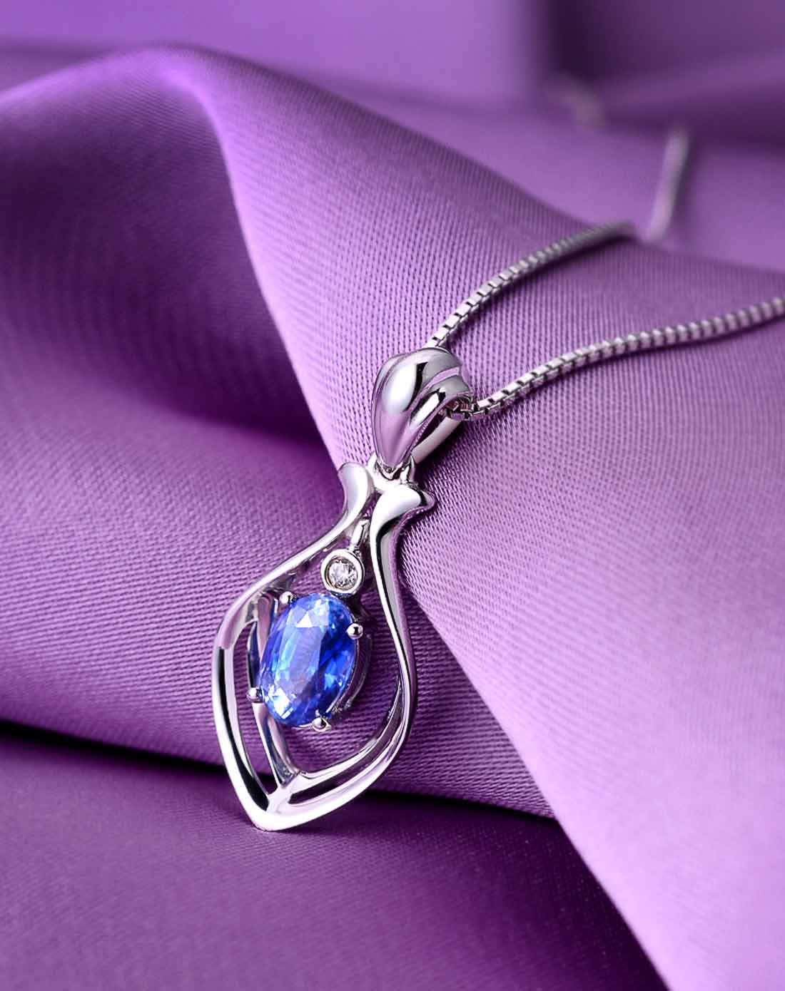 海洋之心 60分蓝宝石吊坠/钻石吊坠