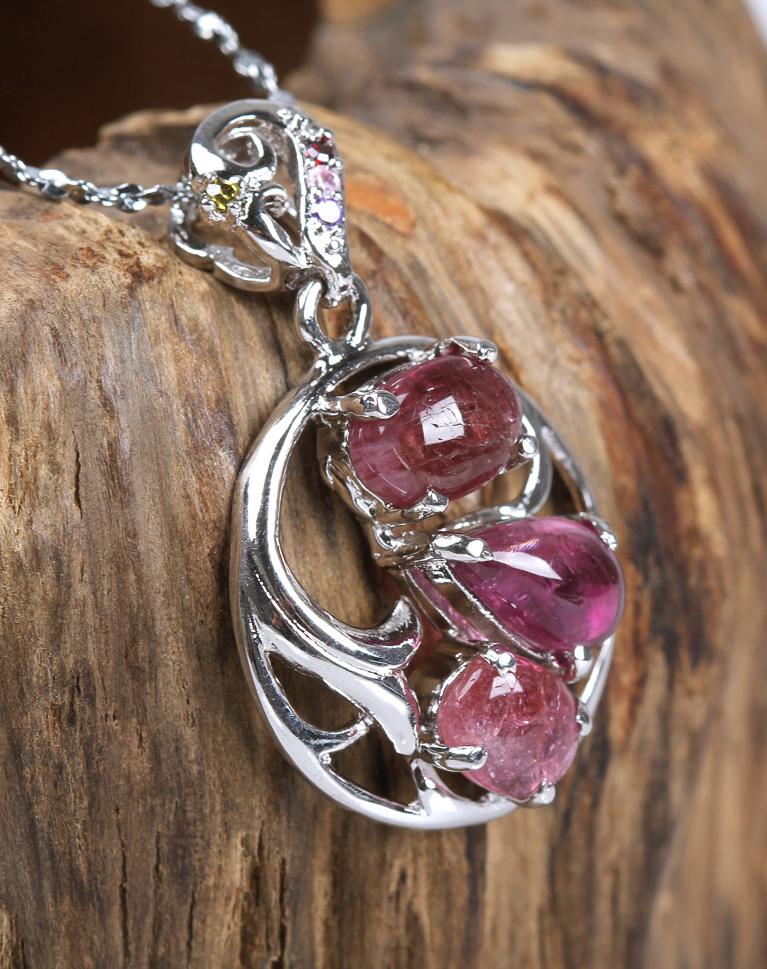 女款粉色天然碧玺吊坠 粉色怡人 附证书