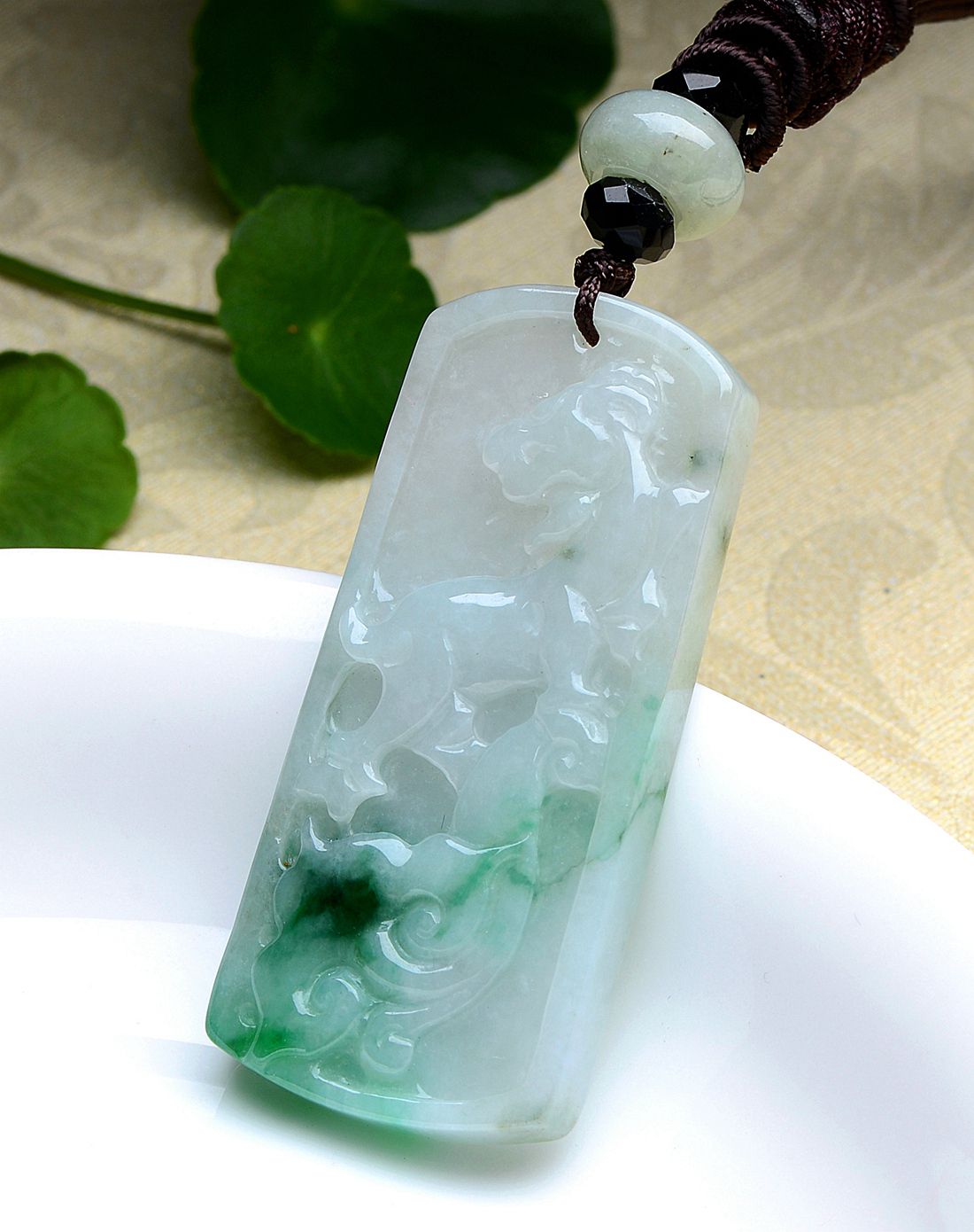 aznavour 冰糯种飘绿三阳开泰天然a货翡翠吊坠