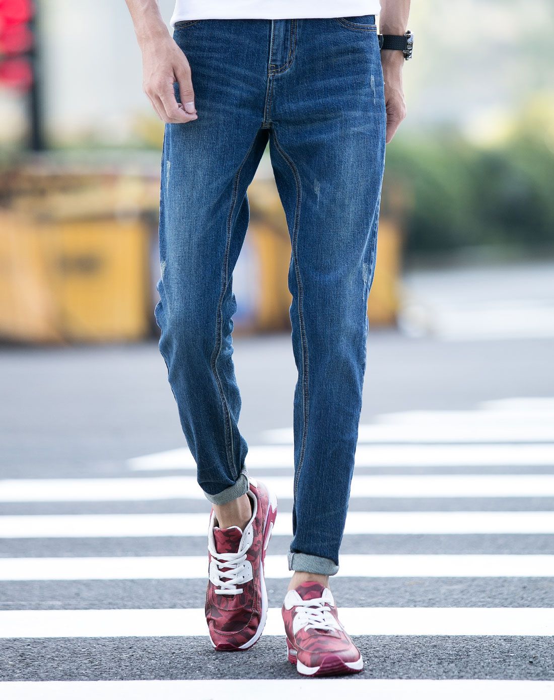 男款轻擦猫须马骝牛仔裤长裤