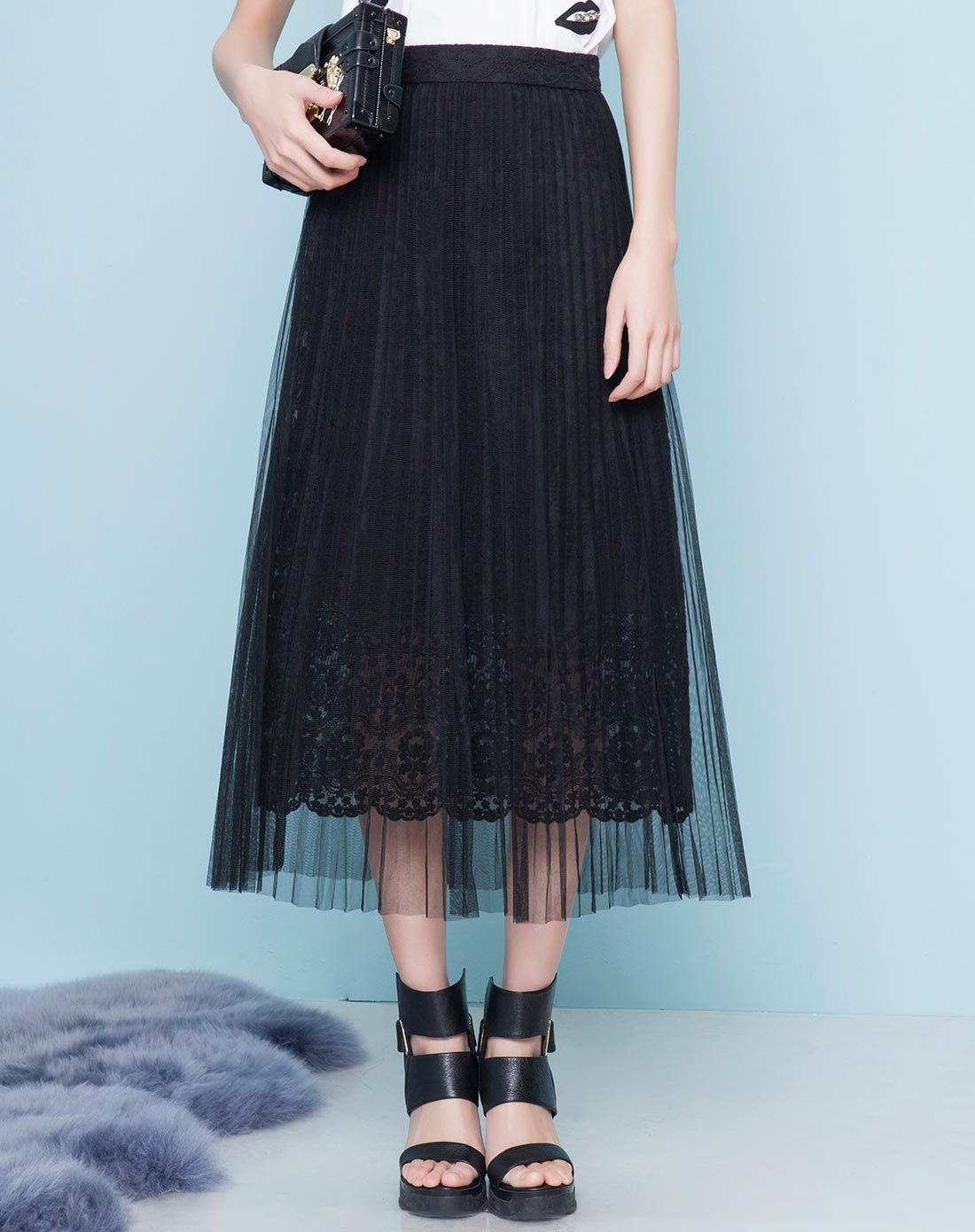 女士黑色纯色蕾丝网纱百褶中长半身裙