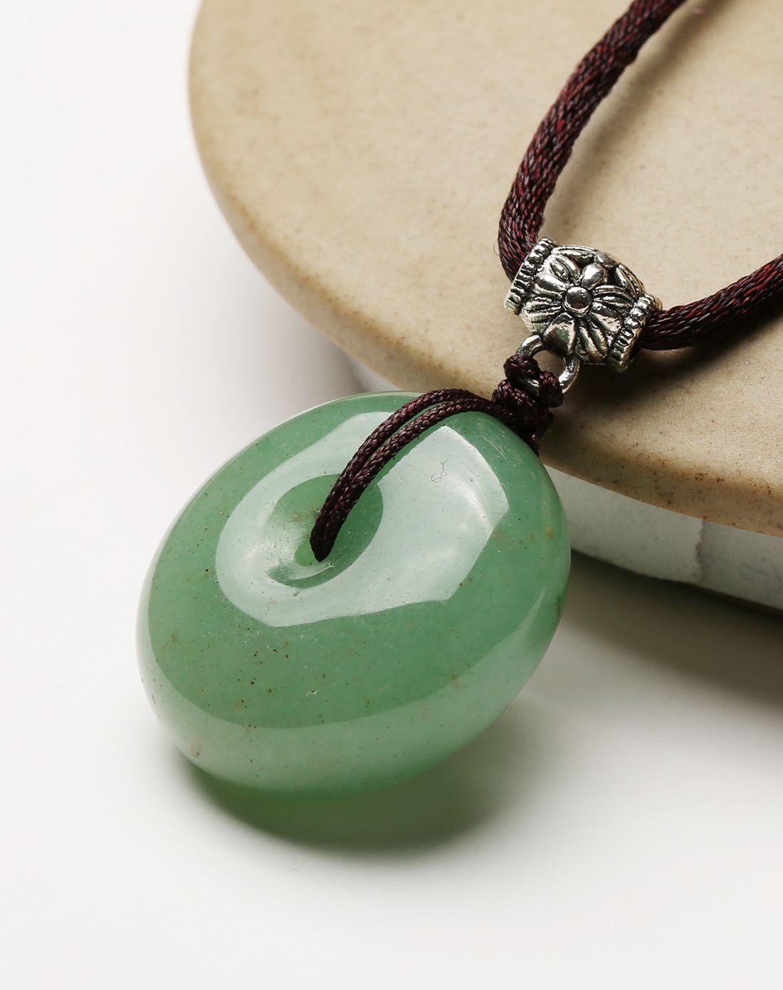 精美饱满东陵玉平安扣