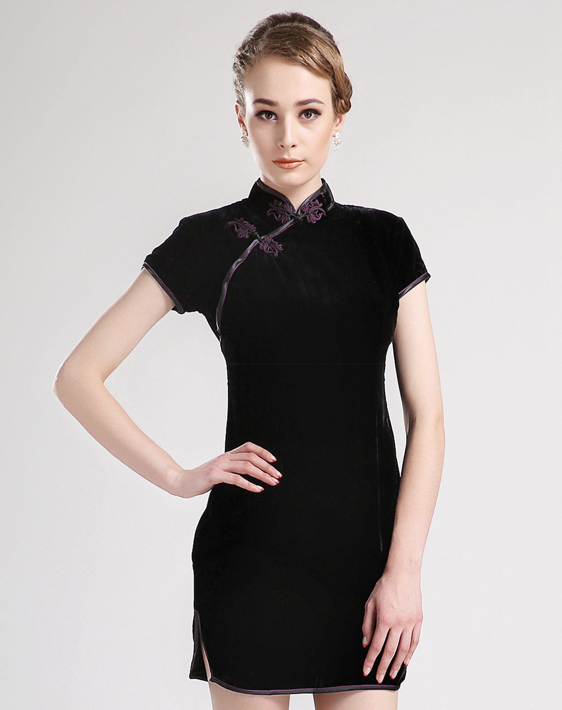 女款黑色植绒真丝短袖旗袍