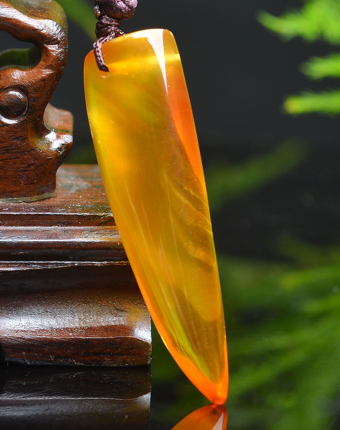 亿珍阁 天然鸡油黄狼牙型蜜蜡吊坠含绳3.81g附证书