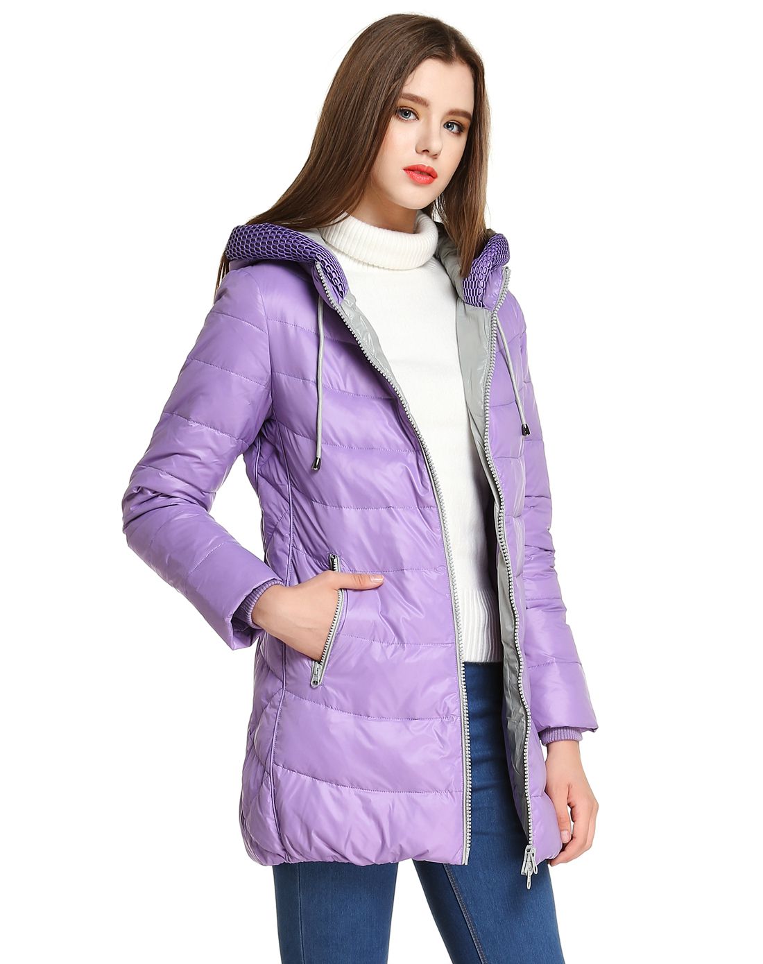淡紫色连帽修身羽绒服
