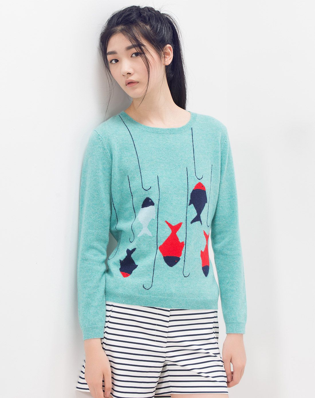 青瓷绿山羊绒圆领图案女套衫