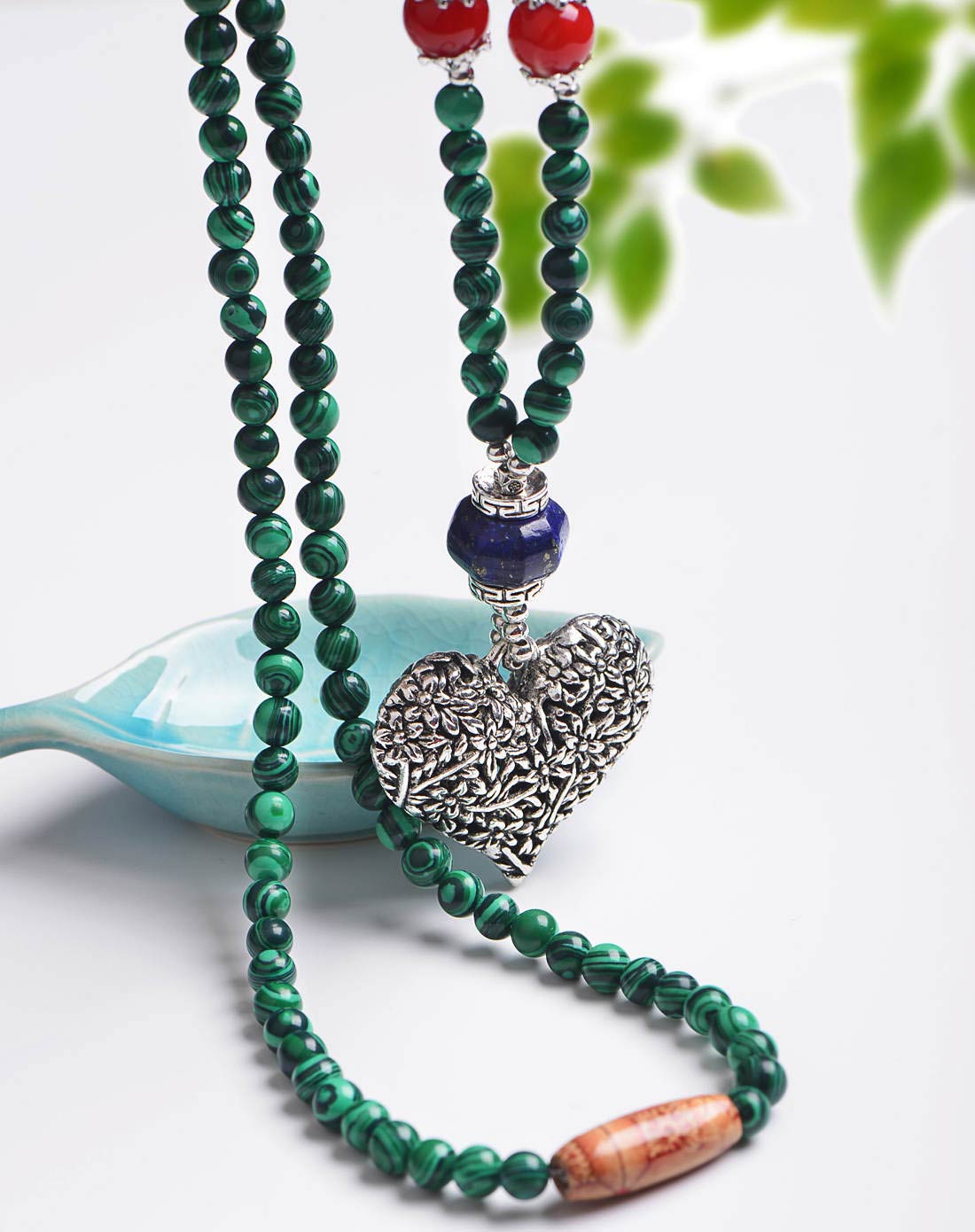 孔雀石红玛瑙加吊饰毛衣链