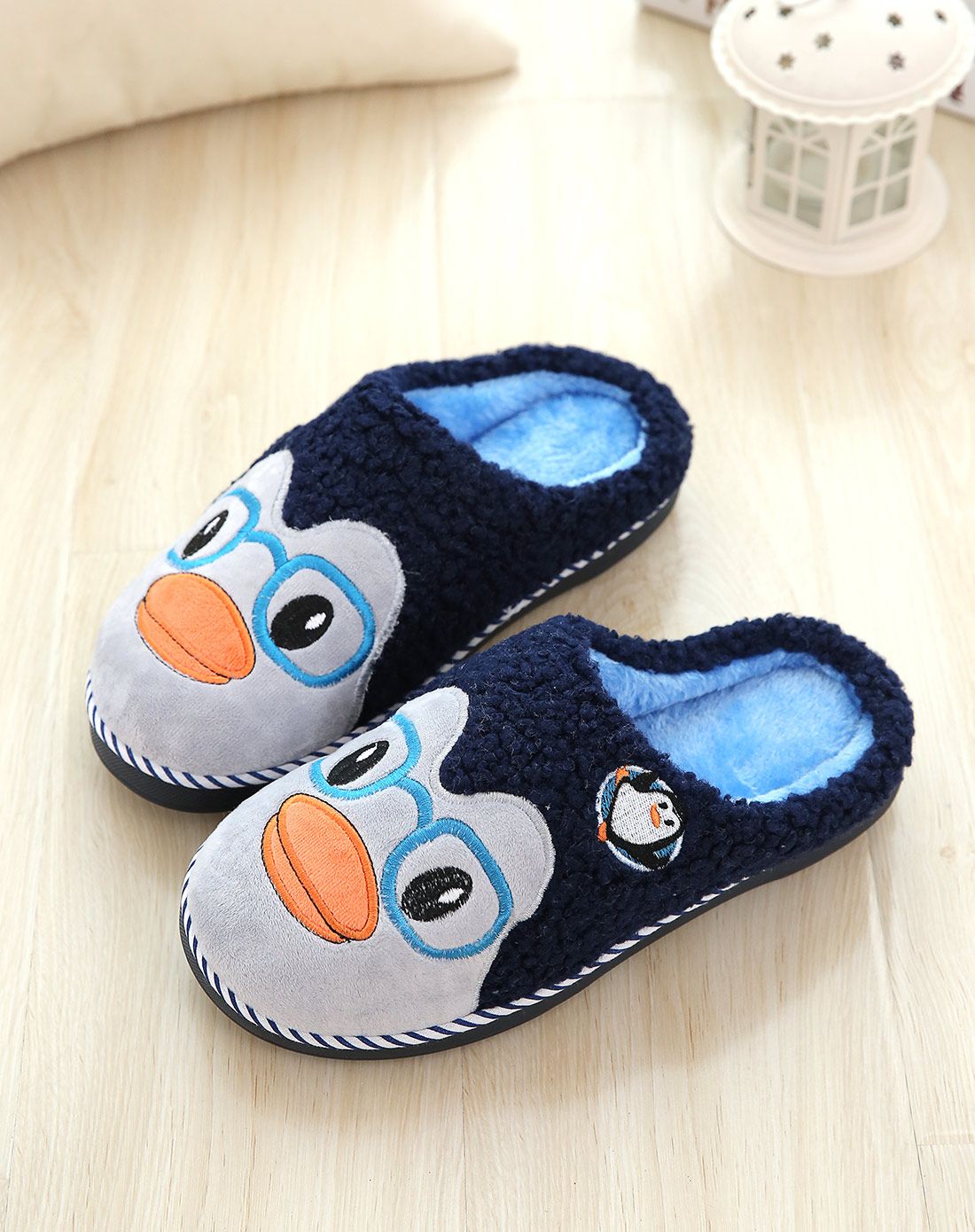 男款深蓝调皮小企鹅棉拖