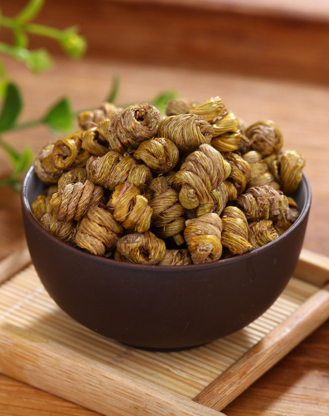揭秘石斛种植:从春天到秋天的故事