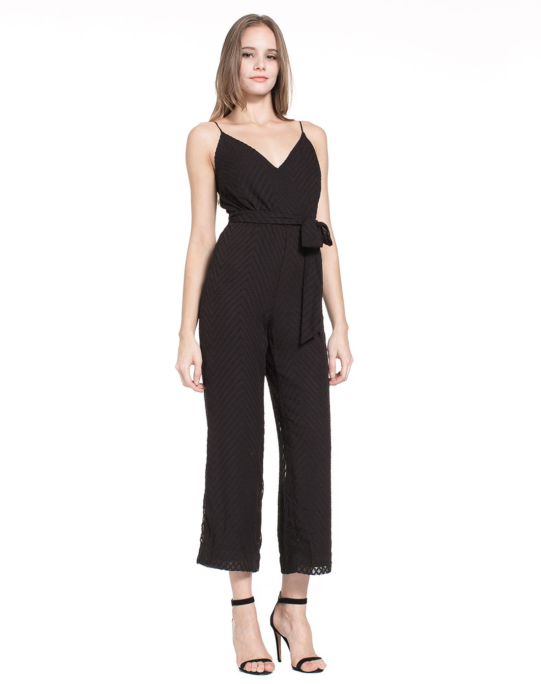 女士黑色连衣裤