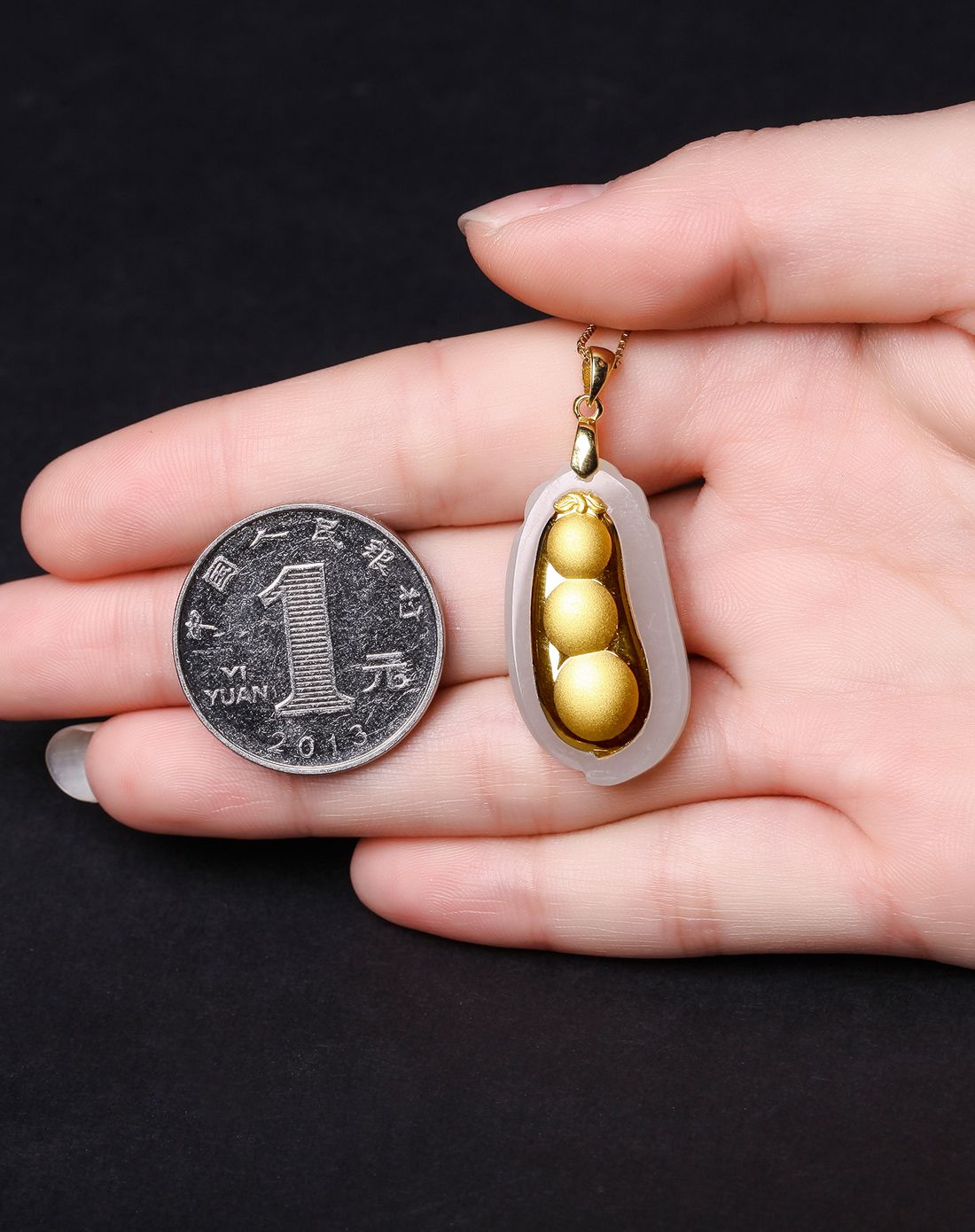 东方翡翠 银镶天然和田四季平安豆吊坠(附证书)