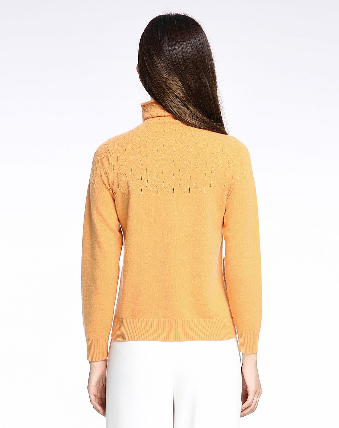 女士浅橘黄自由领镂空羊绒套衫