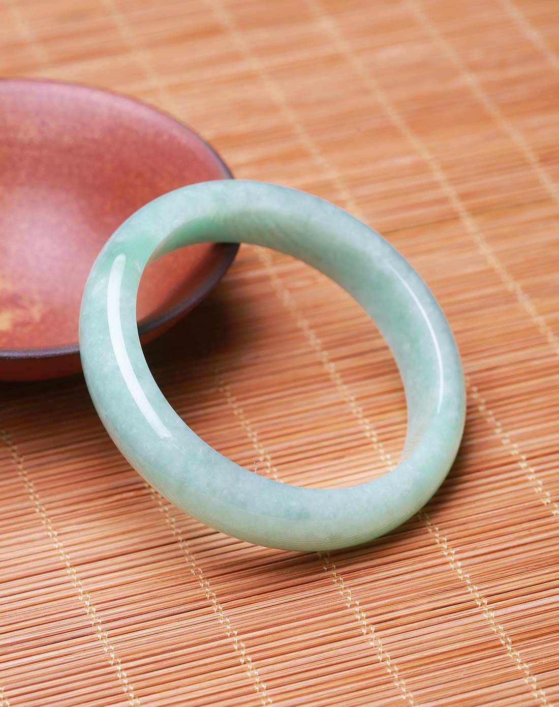 天然a货翡翠冰豆种圆条手镯