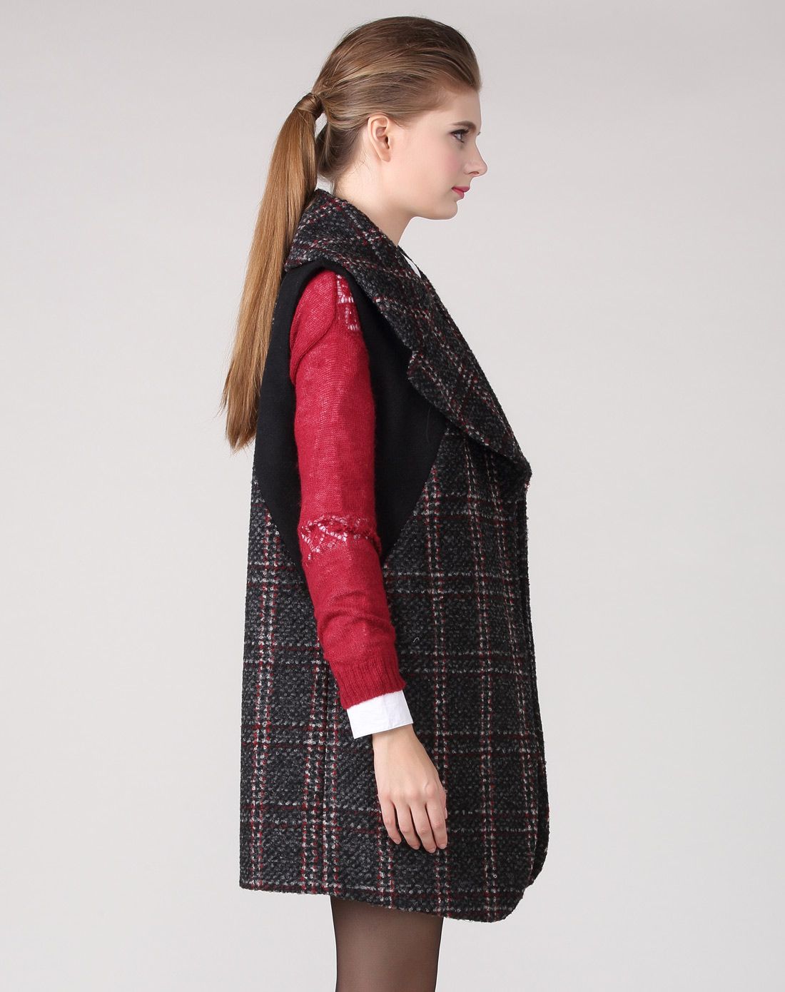 女深红色经典格纹羊驼毛时尚长马甲
