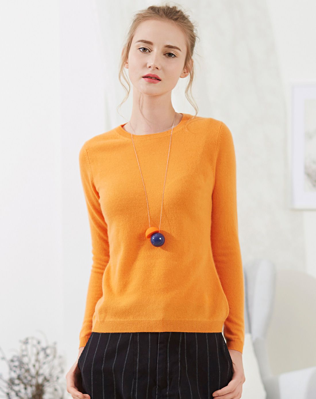 蜜橙色山羊绒百搭打底圆领女套衫