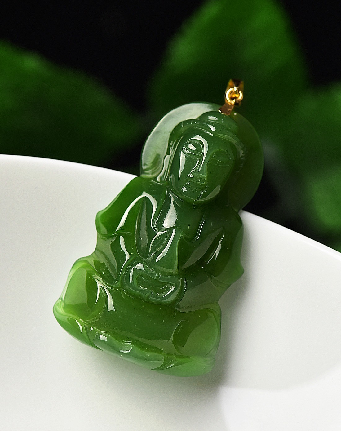 18k金天然和田碧玉福佑观音吊坠(附证书)