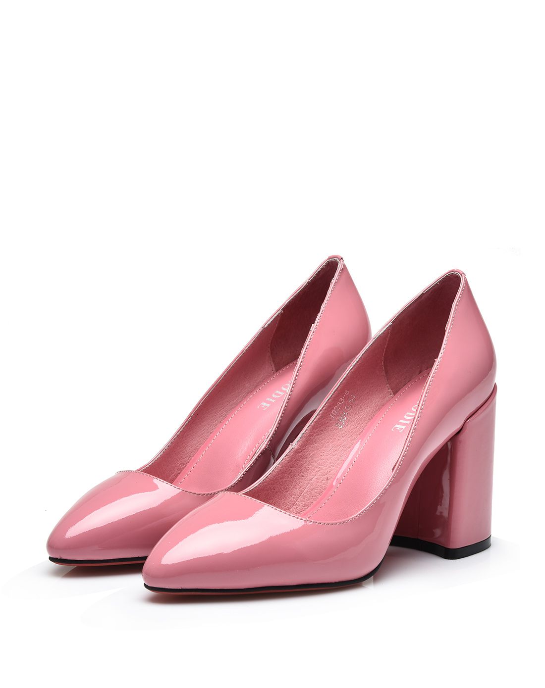 2016新款粉色漆皮单鞋