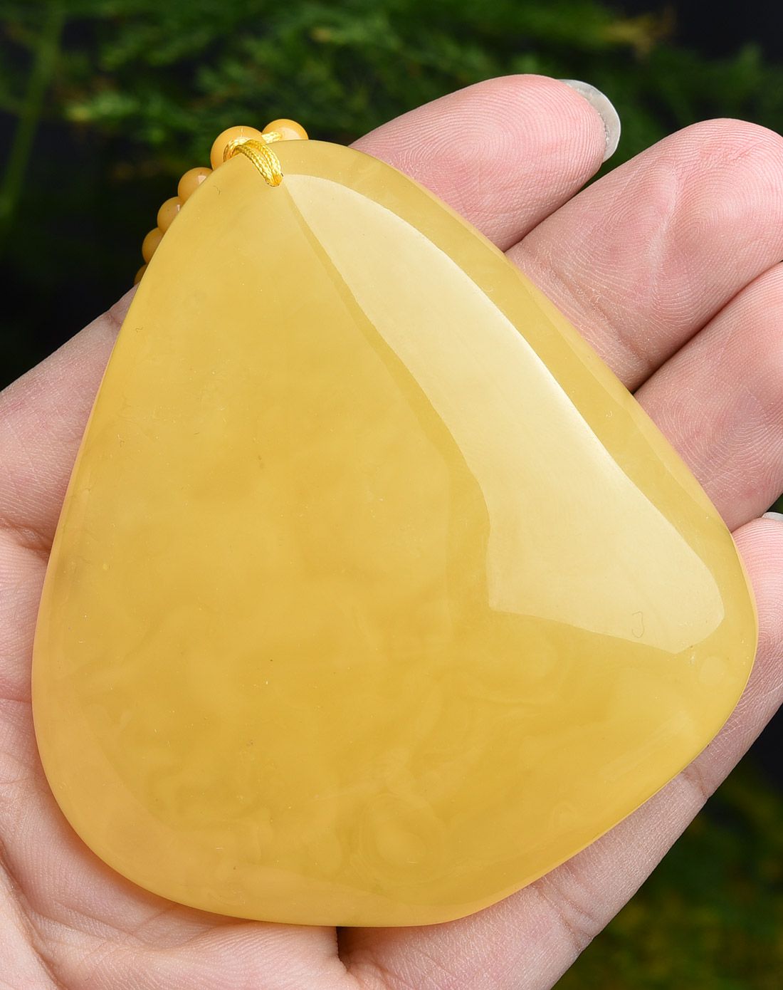 亿珍阁 天然柠檬黄随形蜜蜡琥珀挂件51.34g含珠绳(附证书)