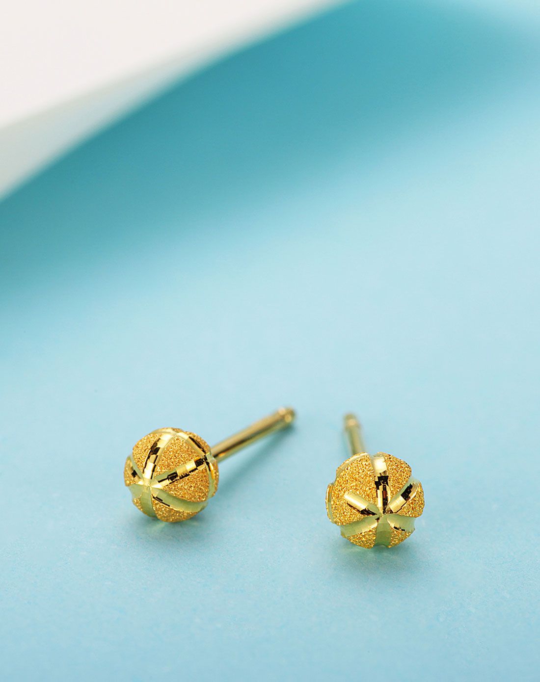 谢瑞麟tsl黄金专场 谢瑞麟 足金磨砂钉砂镂空耳饰