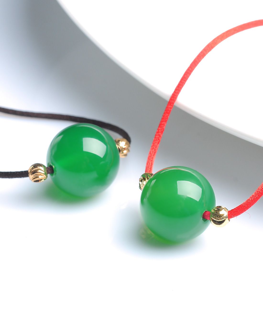 亿珍阁玉石专场(两件起售)亿珍阁 圆润绿玉髓转运珠吊坠 双色可选含佩