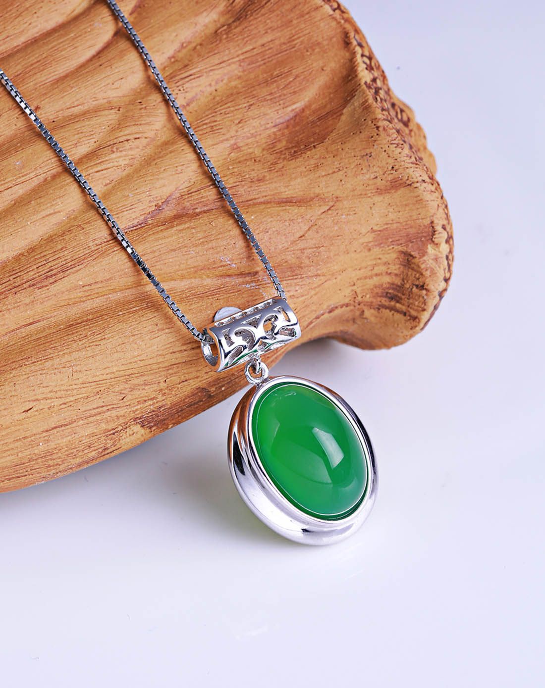 925银镶绿玉髓吊坠
