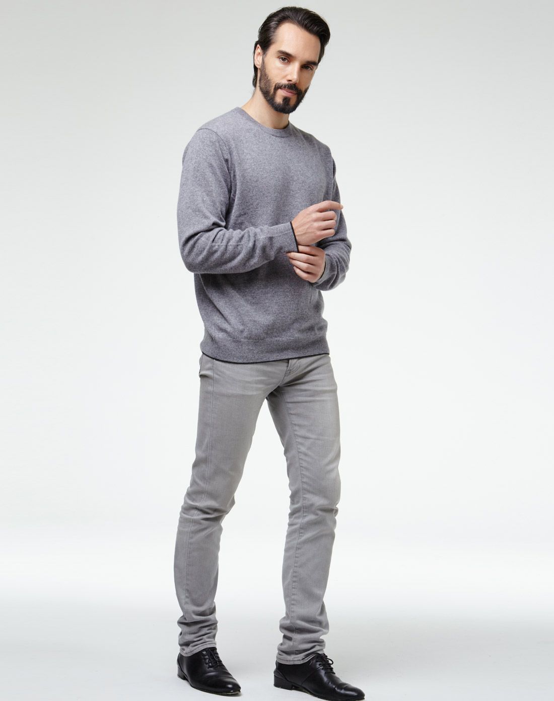 浅烟灰色男款纯羊绒修身圆领套衫