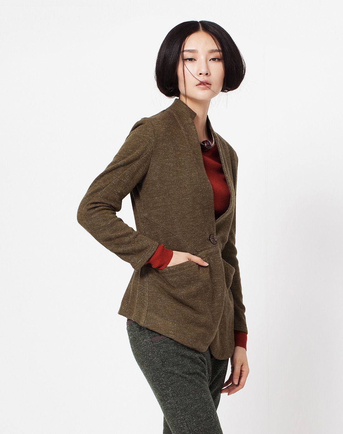 冷咖色修身西装领短款外套