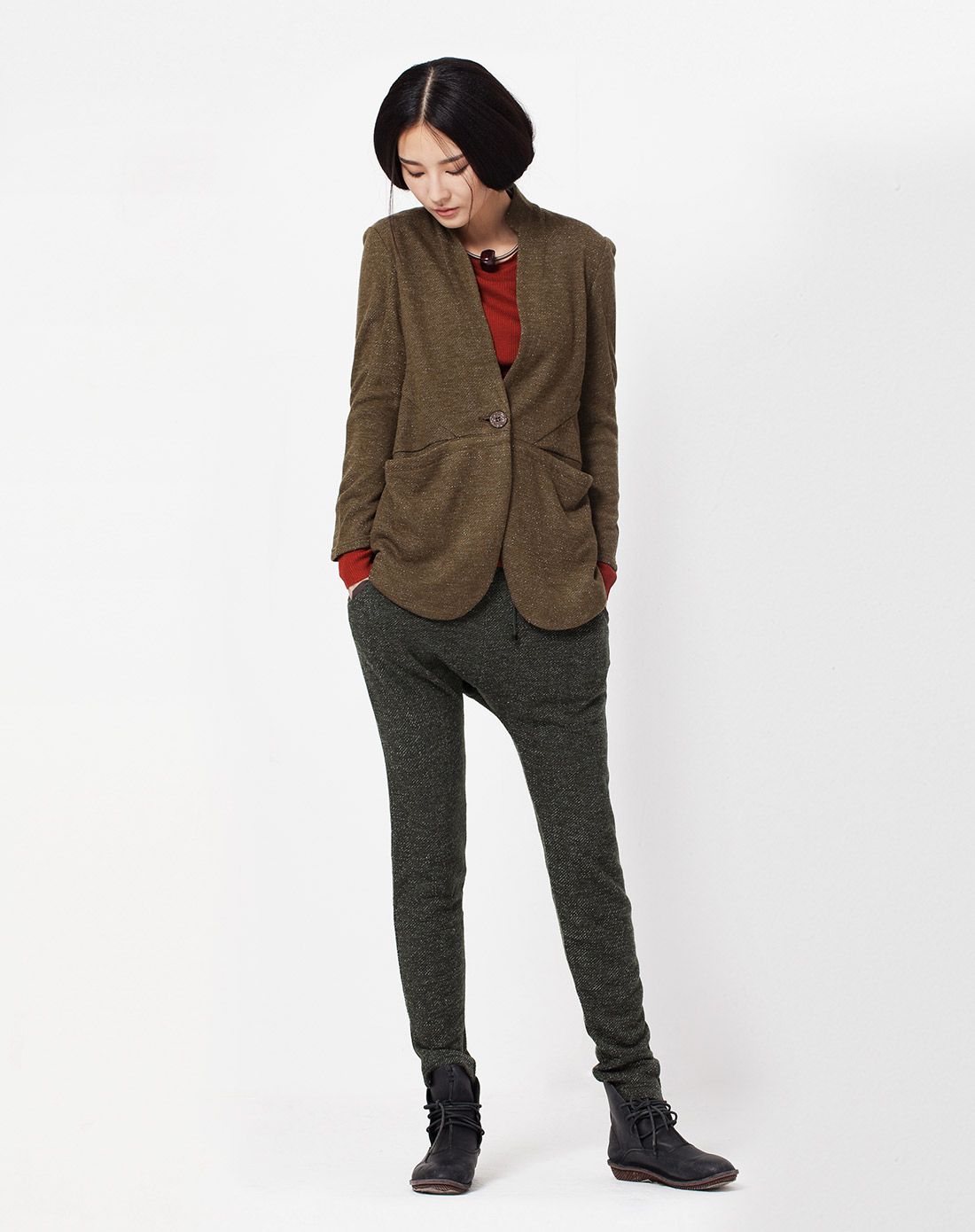 冷咖色修身西装领短款外套