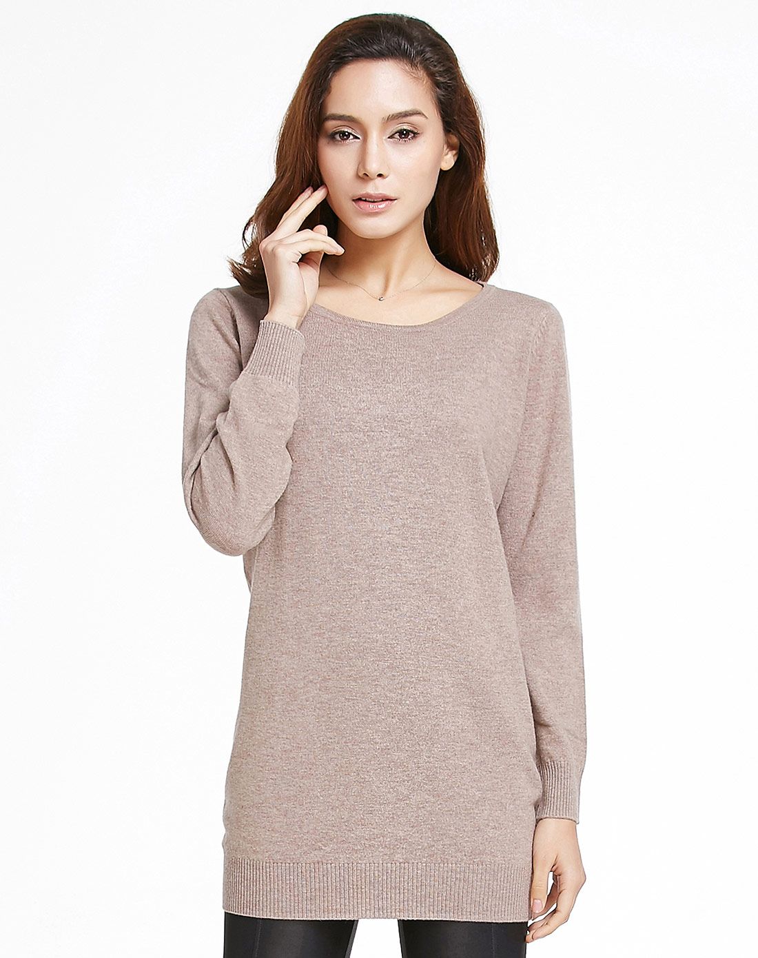 豆沙色圆领纯色长款毛衫