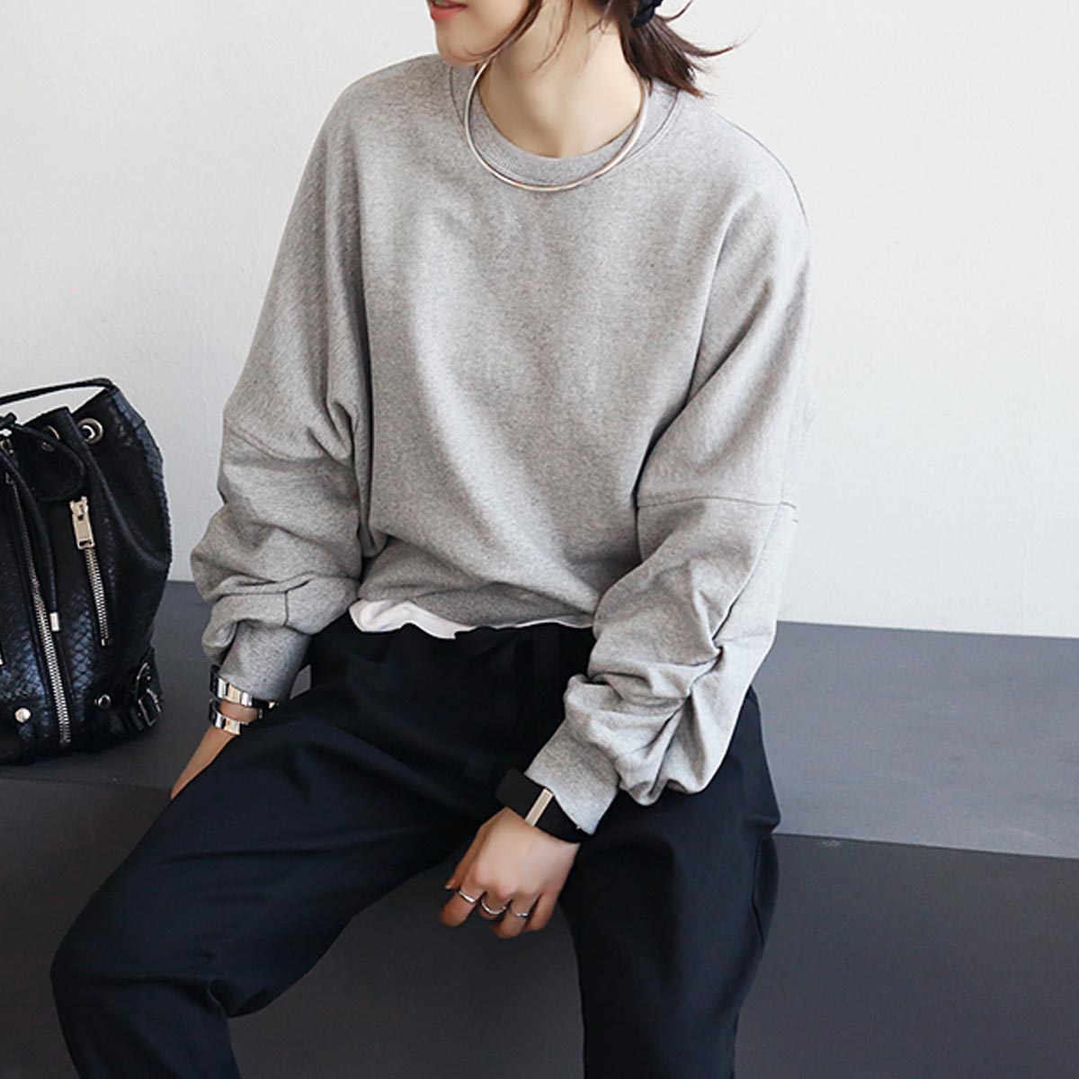 bello 衣袖褶皱卫衣灰色