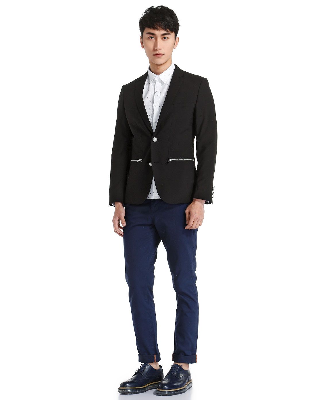 黑色魅力时尚翻领长袖休闲西服