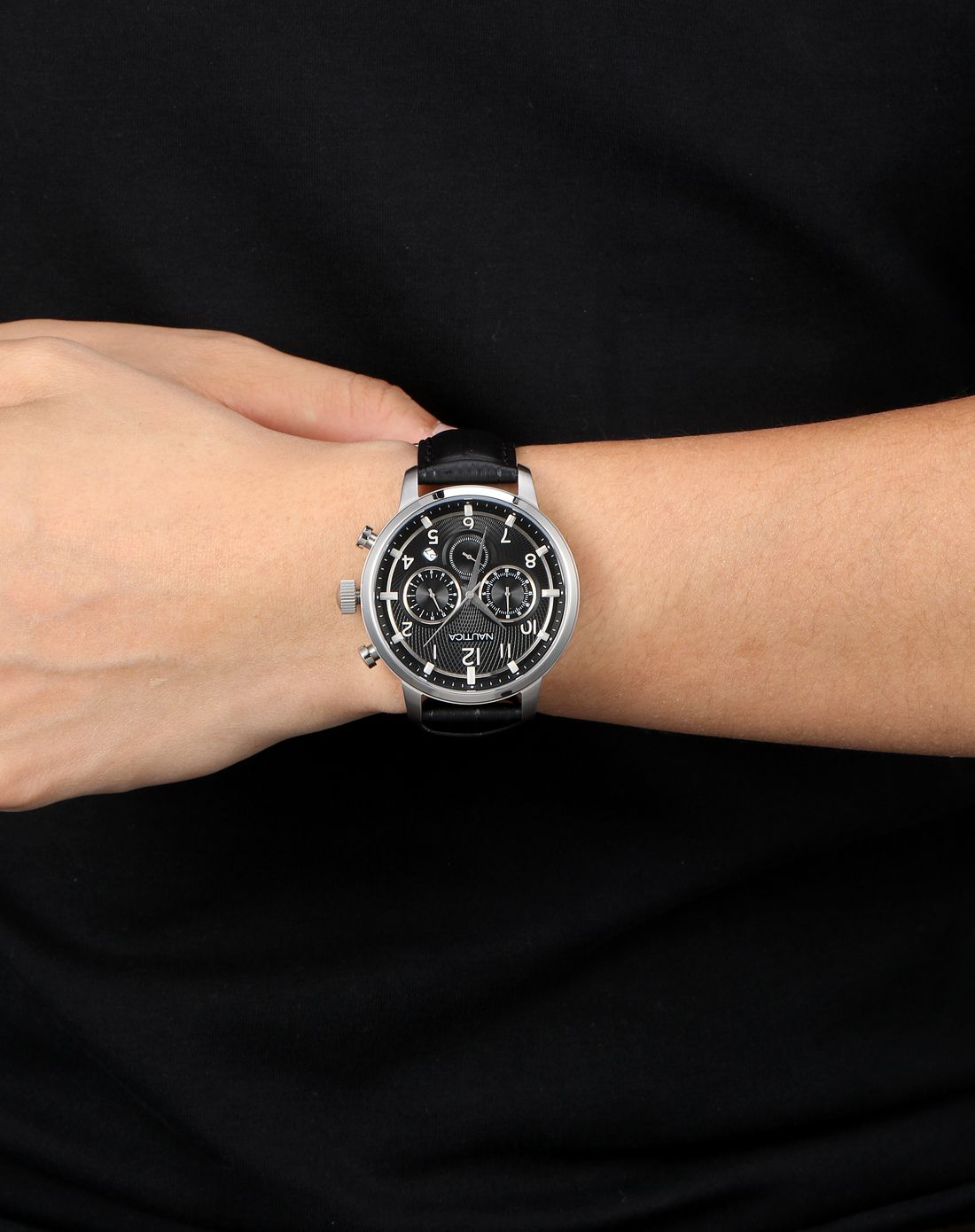 nautica男款黑色真皮表带手表