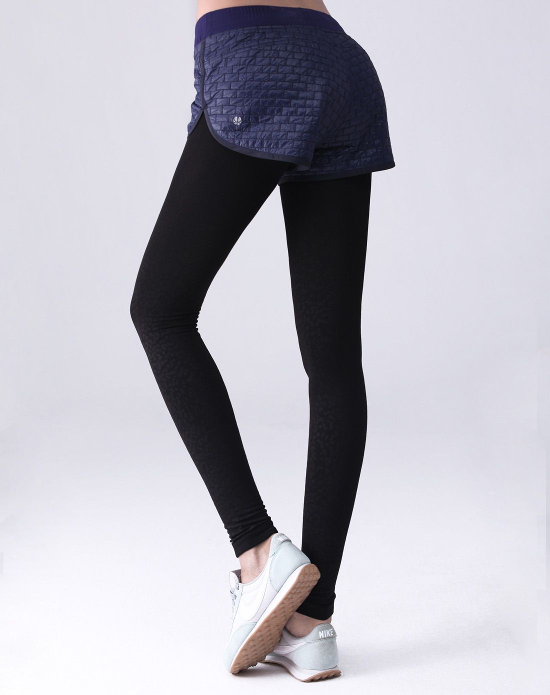 舒适保暖 女款宝蓝色夹棉短裤 经典百搭