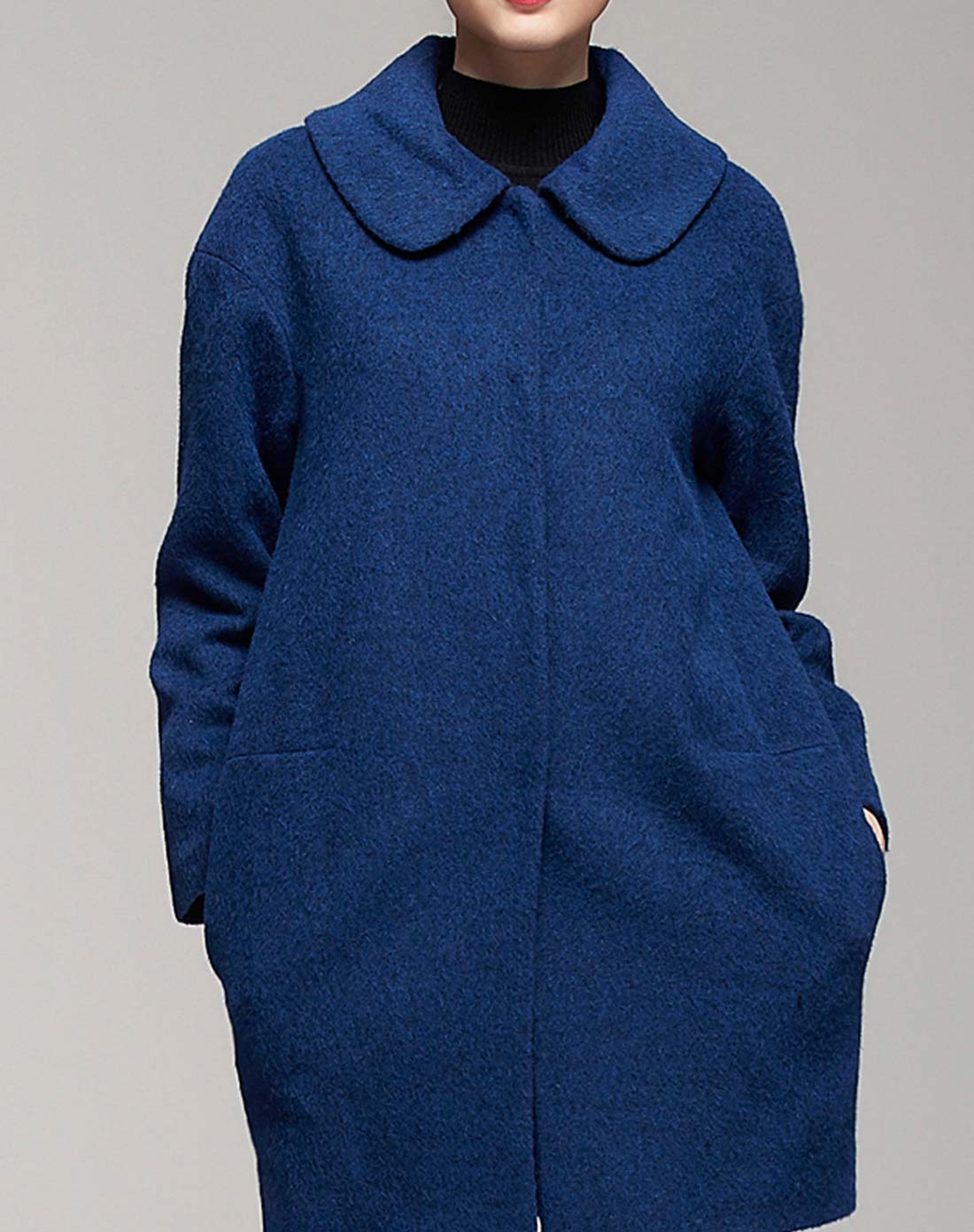 藏青色简约小翻领o型大衣