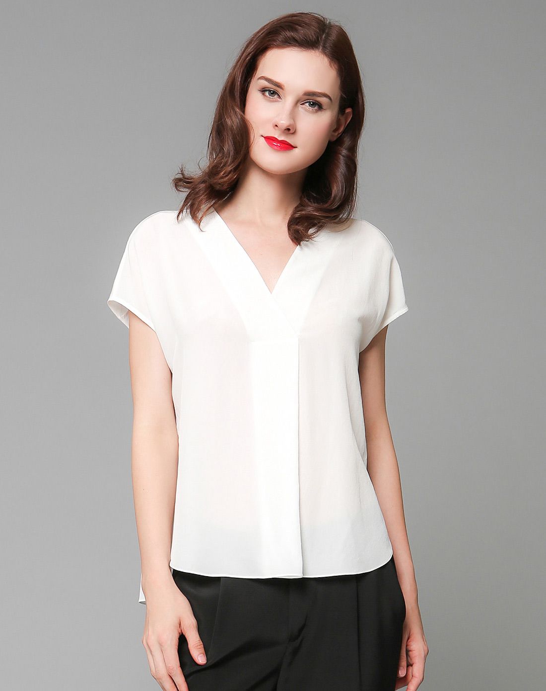 白色v领连袖真丝t恤
