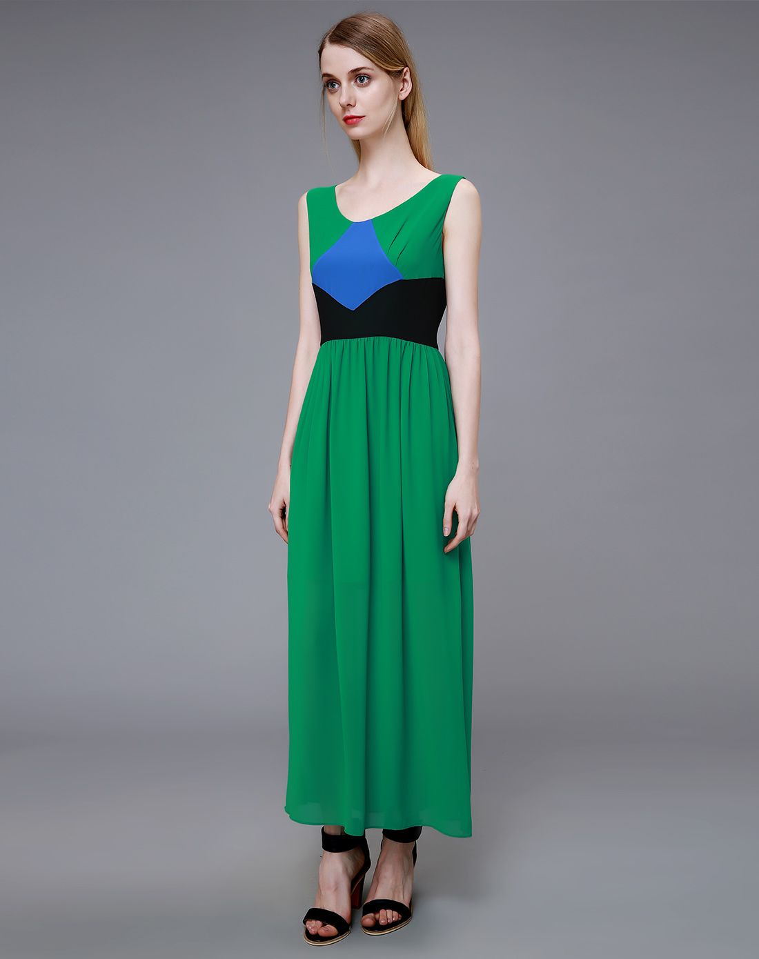 翠绿纯色无雪纺连衣裙