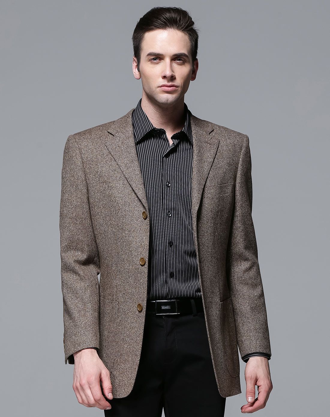 (特惠)男款咖啡色都市商务西服(羊毛)