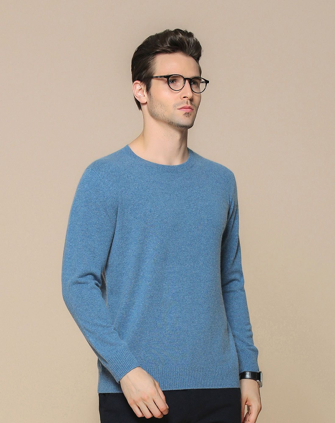 男蓝灰色圆领套衫