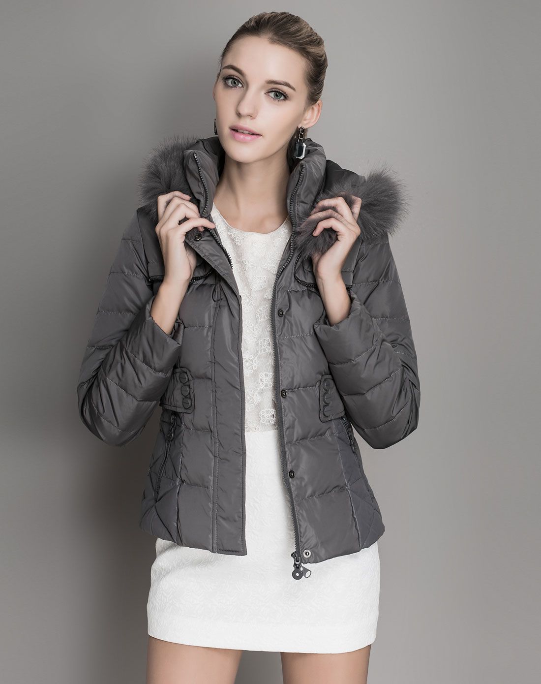 欧帝帝onlv dandvish dame羽绒服女式月光灰短款修身大毛领长袖羽绒衣