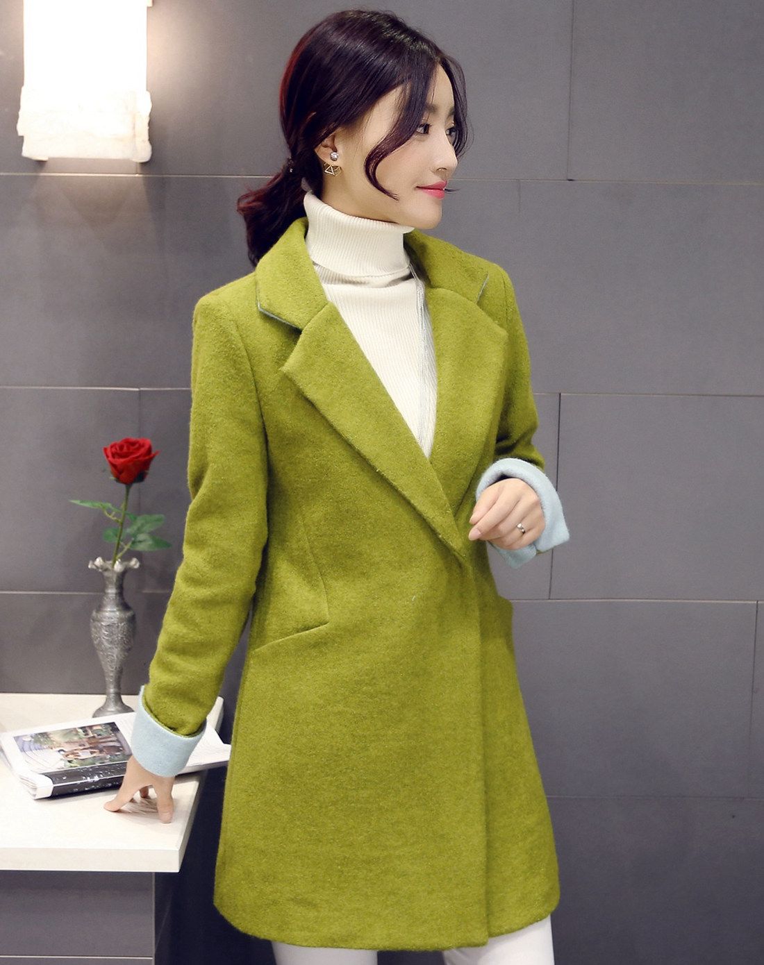 秋香绿翻领气质百搭呢衣外套