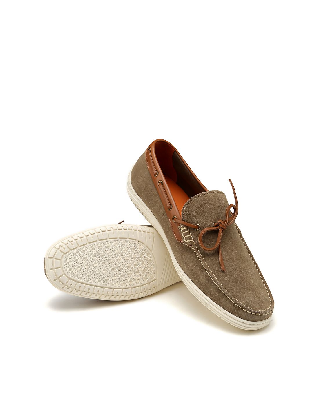 浅卡其色城市休闲单鞋