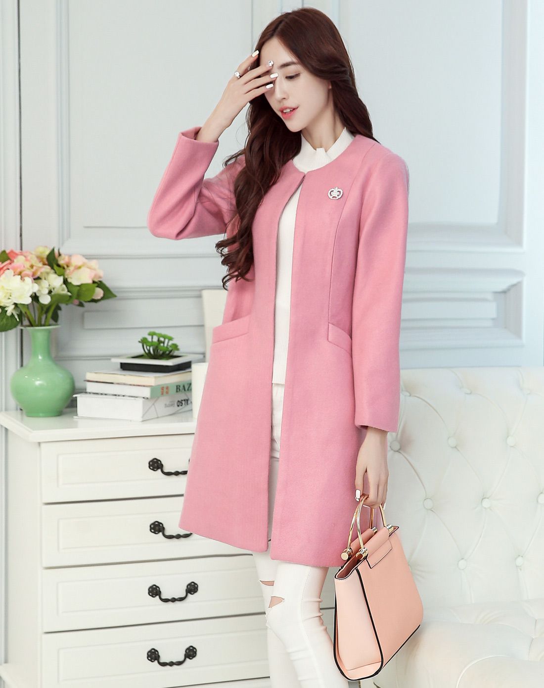 女浅粉色韩版纯色长袖呢子大衣外套(配胸针)